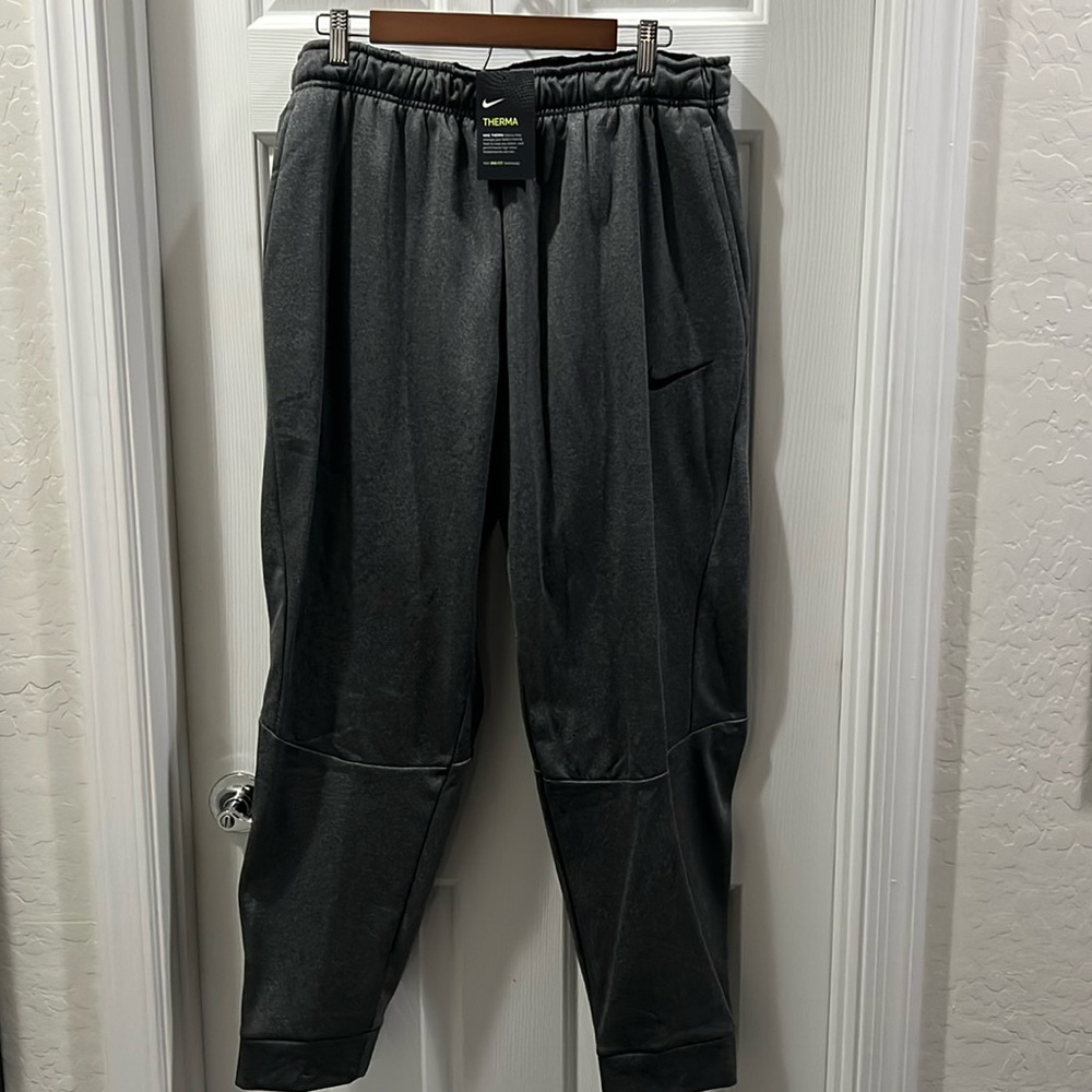 Men’s Nike Therma Dri-fit XL Charcoalal Gray Pants